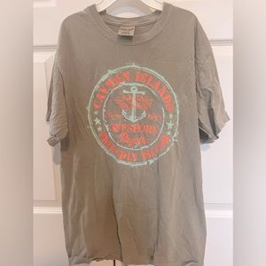 Cayman island T-shirt. Size medium